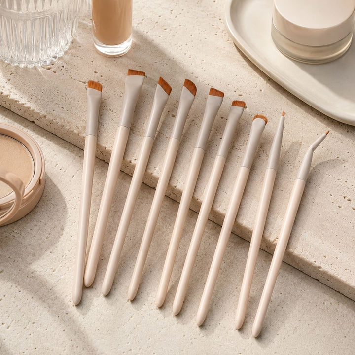 Technique PRO Flick Eyeliner, Wenkbrauw & Detail Kwastenset - 9-delig