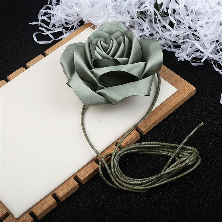 Chris Rubin Rosalia Choker Necklace - Dust Green - | Fashiongirl