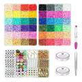 De Fashiongirl Clay Beads / Heishi Beads Arona Kit - KREA DIY Jewellery Kit bevat 12.000 kleurrijke kralen, bedeltjes, gouden ringetjes, elastische koorden, gereedschap en overzichtelijke vakjes om gemakkelijk sieraden te maken.