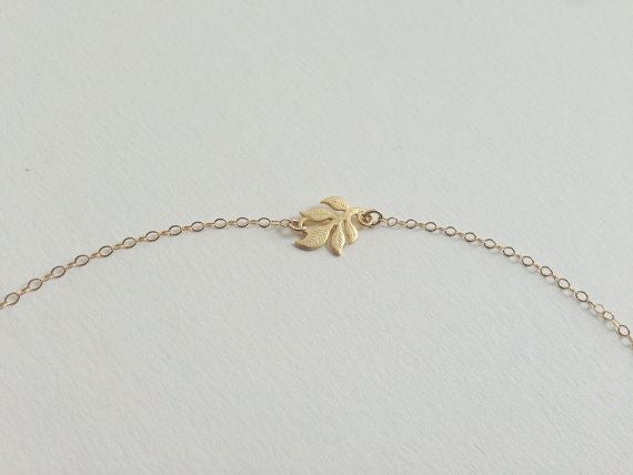 Leaf ankle chain - | Fashiongirl