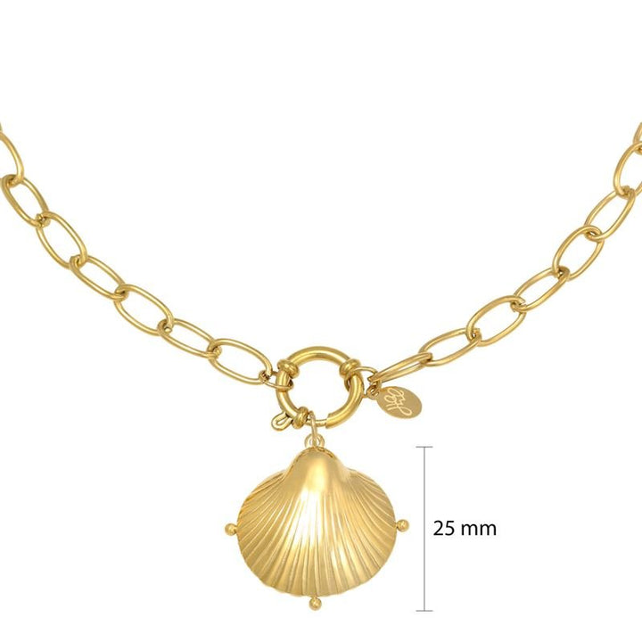 SOHO Clam Necklace - Gold - | Fashiongirl