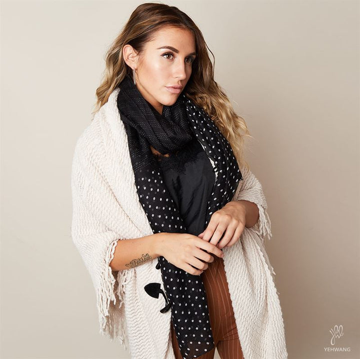 SOHO Dots Scarf 180 x 90 cm - Black - | Fashiongirl