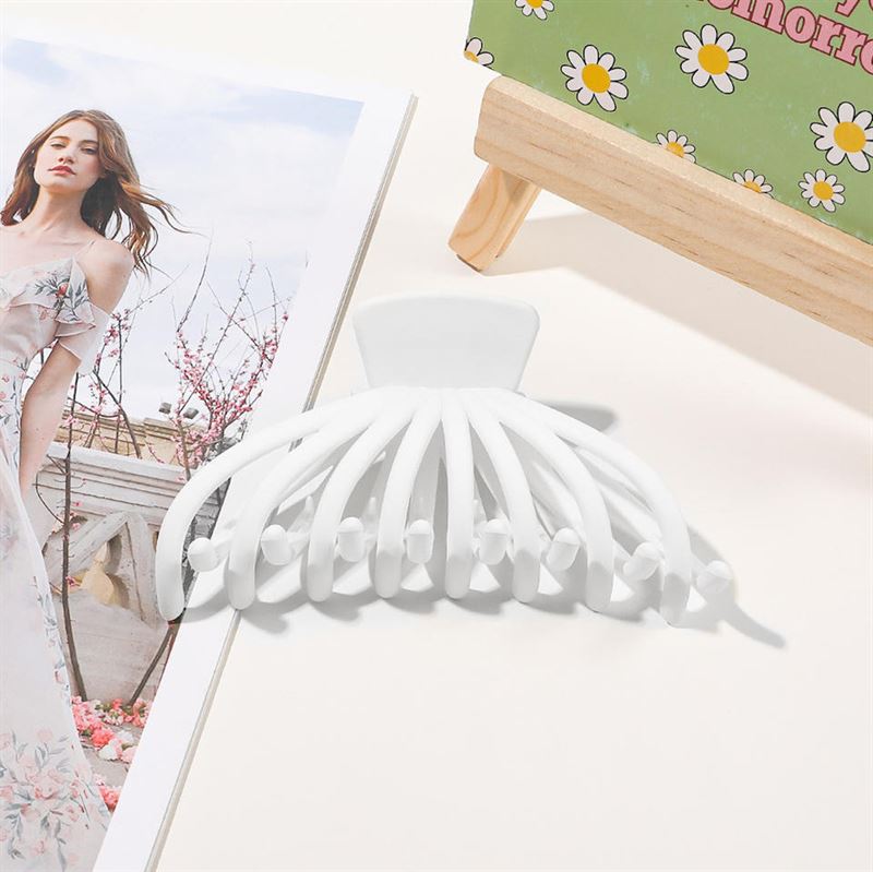 SOHO Elida Hair Claw - White - Hair Accessories