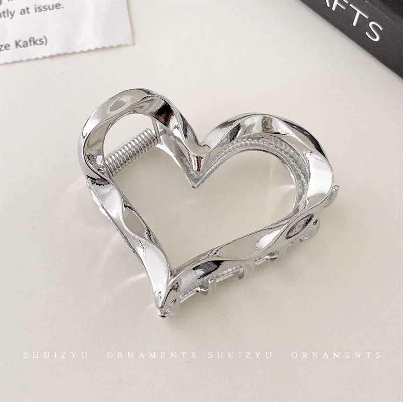SOHO Heart Metal Hair Claw - Silver - Hair Accessories