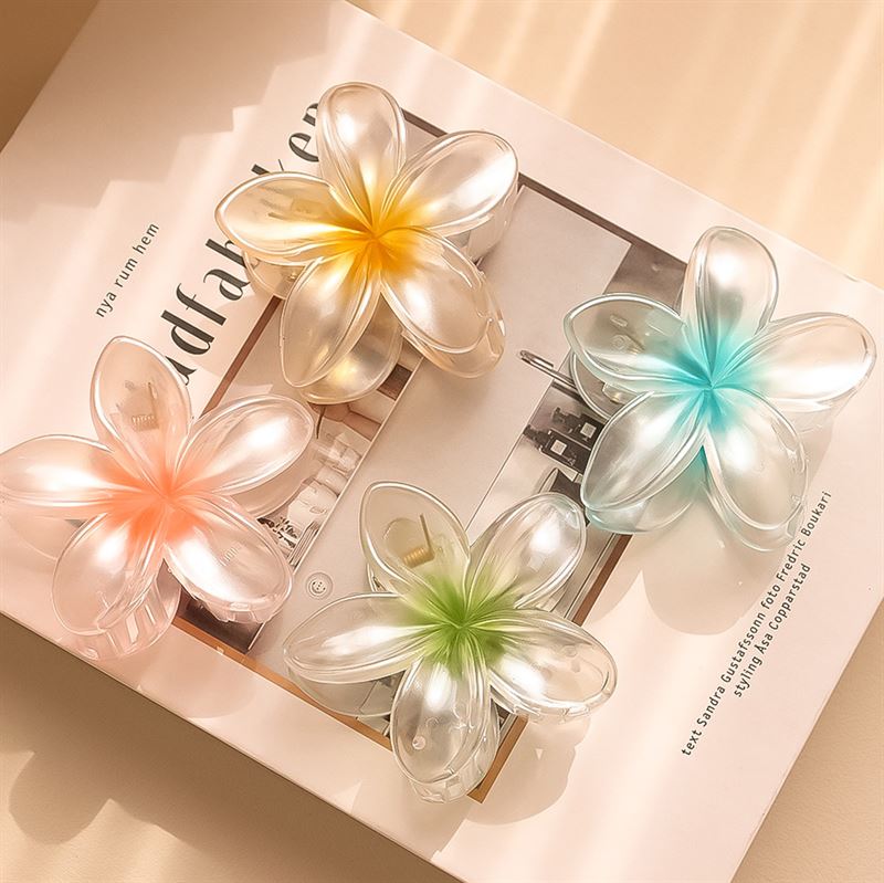 SOHO Leilani Hair Claw - Green - Hair Accessories