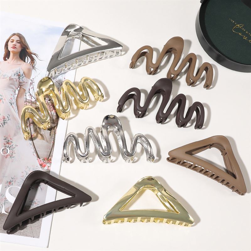 SOHO Malik Metal Hair Claw - Silver - Hair Accessories