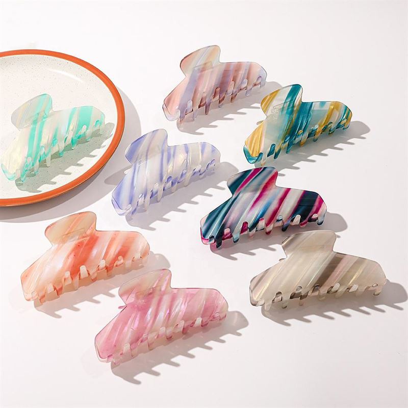 SOHO Mesa Hair Claw - Pink - Hair Accessories