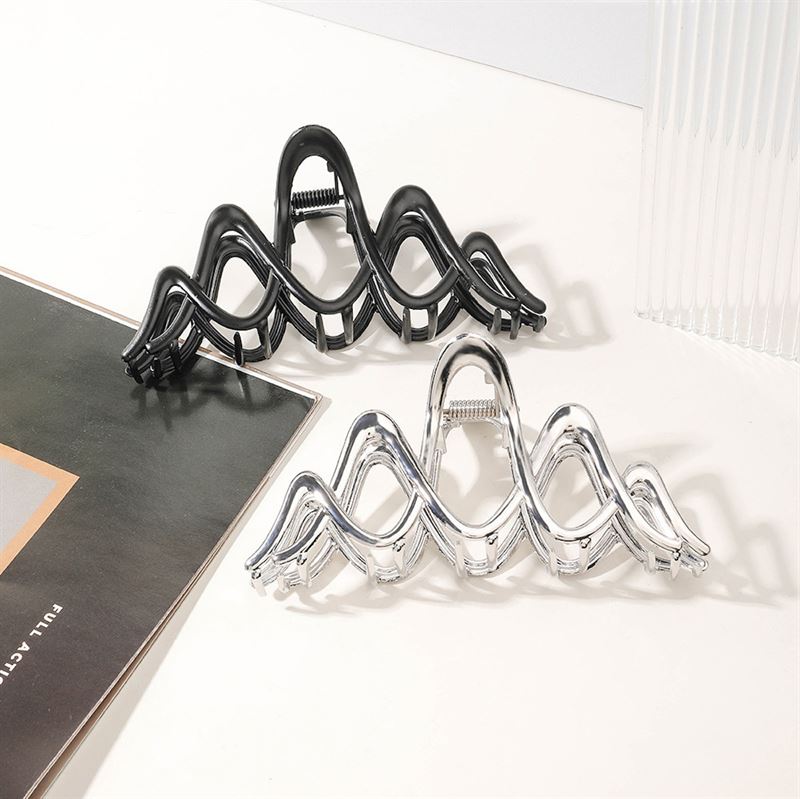 SOHO Ziv Hair Claw - Black - Hair Accessories