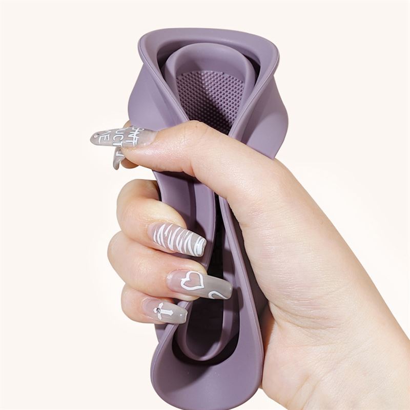 Technique PRO Foldable Silicone Makeup Brush Cleaner Bowl - Nude Rose - Hair Accessories