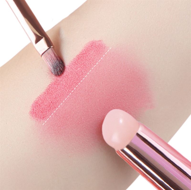 Technique PRO Silicone Lip &amp; Concealer Brush - 