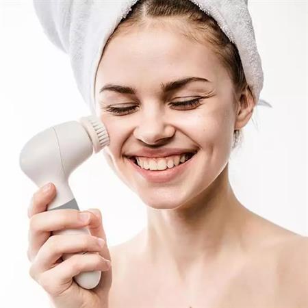 UNIQ 4-in-1 elektrische gezichtsborstel / reinigingsborstel voor gezicht en lichaam - | Fashiongirl