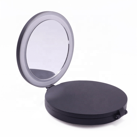 UNIQ Tri - fold Compact Travel Mirror with LED (5x and 10x magnification) - Black - | Fashiongirl